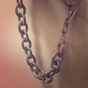 Chain-link necklace
